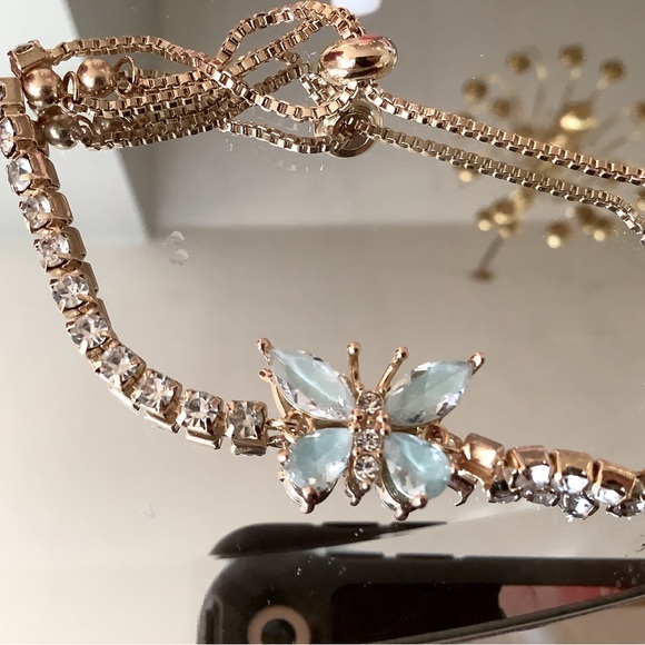 Beautiful slider bracelet with butterfly gem stone NWOT - Picture 2 of 4